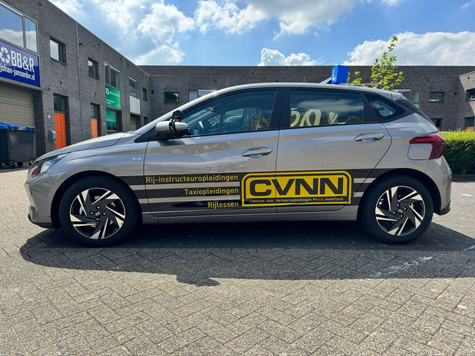 CVNN lesauto klaargezet voor een rijles in Zwolle